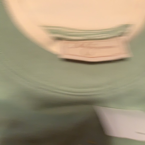 NWT Grandmas are the heart of it all sweat shirt sz M  green - Picture 7 of 8